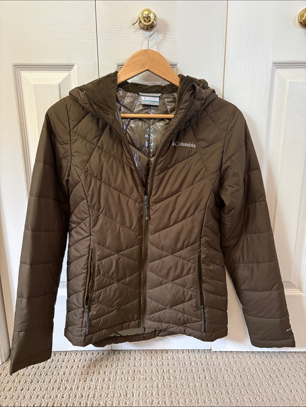 Columbia Women's Olive Hooded Puffer Jacket